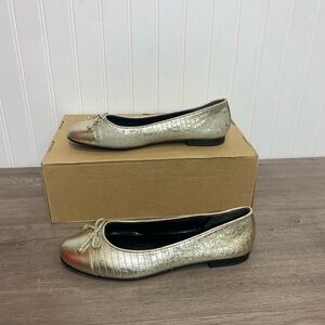 Brand new TORY BURCH CAP-TOE QUILTED BALLET FLAT size 8.5 no box